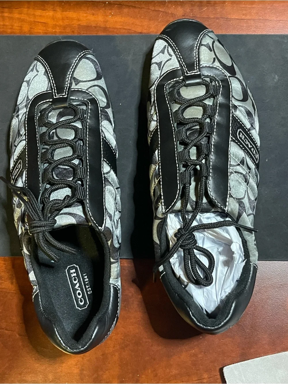 Coach Sz 8.5 Sporty Low- Profile Trainer -Sneaker